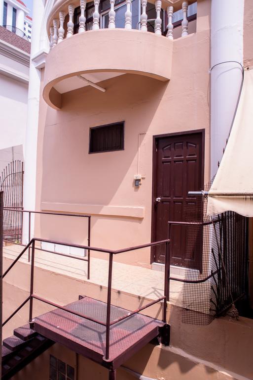 Indogee Apartments Патая Екстериор снимка