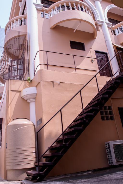 Indogee Apartments Патая Екстериор снимка