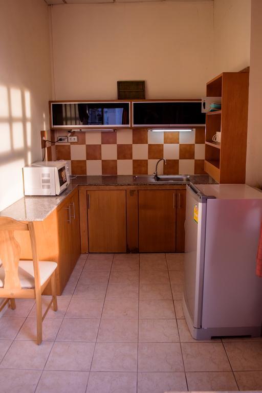 Indogee Apartments Патая Екстериор снимка